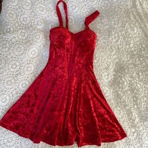 Vintage Limité red crushed velvet corset mini dress